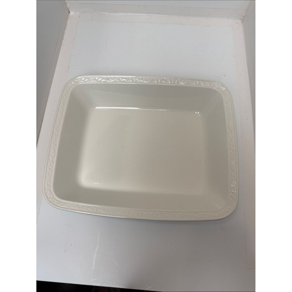 Mikasa Italian Countryside DD900 Rectangular Baking Dish with Embossed Border
